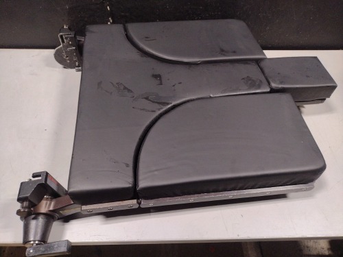 STERIS AMSCO CMIA435484 SHOULDER TABLE LOCATED AT 3325 MOUNT PROSPECT RD. FRANKLIN PARK, IL 60131