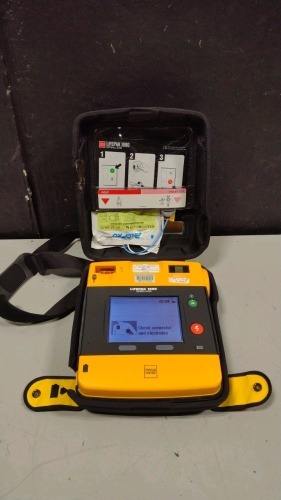 PHYSIO CONTROL LIFEPAK 1000 DEFIBRILLATOR LOCATED AT 3325 MOUNT PROSPECT RD. FRANKLIN PARK, IL 60131