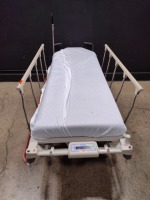 HILL-ROM P8000 STRETCHER WITH SCALE LOCATED AT 3325 MOUNT PROSPECT RD. FRANKLIN PARK, IL 60131
