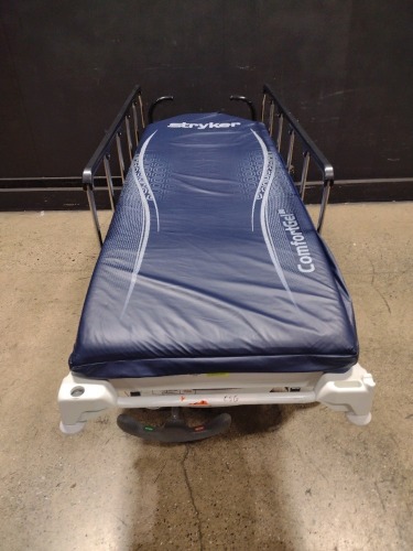 STRYKER 0747 STRETCHER LOCATED AT 3325 MOUNT PROSPECT RD. FRANKLIN PARK, IL 60131