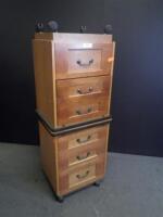 LOT OF BEDSIDE CABINETS