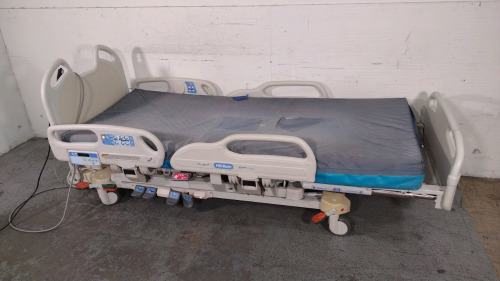 HILL-ROM P3200 VERSACARE HOSPITAL BED