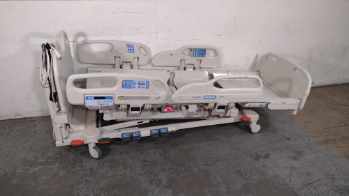 HILL-ROM P3200 VERSACARE HOSPITAL BED