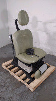 MIDMARK 630 POWER EXAM CHAIR WITH HAND AND FOOT CONTROLS