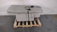 RITTER/MIDMARK 223 POWER EXAM TABLE WITH FOOT CONTROL