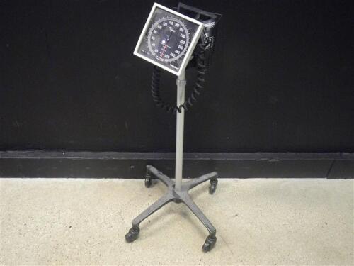 SPHYGMOMANOMETER ON ROLLING STAND