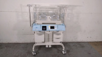 DRAGER ISOLETTE 8000 INFANT INCUBATOR