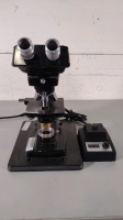 BAUSCH & LOMB LAB MICROSCOPE WITH 3 OBJECTIVES (10, 40, 100)