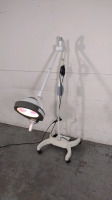 STERIS HARMONY LA300 OR LIGHT ON ROLLING STAND