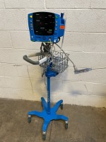 GE DYNAMAP V100 PATIENT MONITOR ON ROLLING STAND