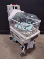 Obstetrics GE GIRAFFE OMNIBED INFANT INCUBATOR (CVP - Centurion Verified Pilot)