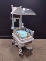 OHMEDA GIRAFFE OMNIBED INFANT INCUBATOR