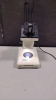 LEICA ZOOM 2000 LAB MICROSCOPE