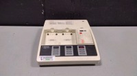 MEDTRONIC/PHYSIO-CONTROL SYSTEM 2 BATTERY CHARGER WITH BATTERY