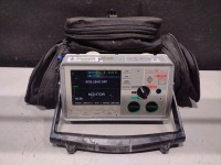 ZOLL E SERIES DEFIB WITH PACING, 12 LEAD ECG, CO2, SPO2, ANALYZE