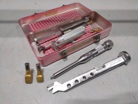 OSTEONICS T-HIP RESTORATION INSTRUMENT SET