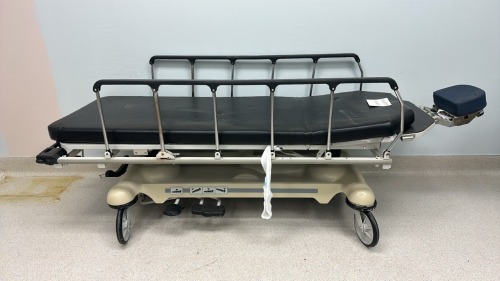 STRYKER 1068 HEAD AND NECK STRETCHER NEW HEADREST ASSEMBLY INCLUDED (located at 204 Gateway North Marble Falls, TX 78654)