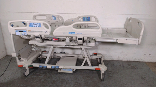 HILL-ROM P3200 VERSACARE HOSPITAL BED