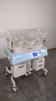 DRAGER ISOLETTE 8000 INFANT INCUBATOR