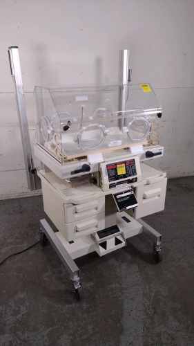 OHMEDA OHIO CARE PLUS INFANT INCUBATOR