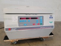 BECKMAN COULTER SPINCHRON DLX CENTRIFUGE