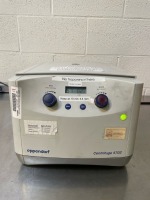 EPPENDORF 5702 CENTRIFUGE