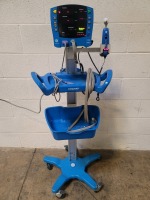 GE V100 CARESCAPE PATIENT MONITOR ON ROLLING STAND