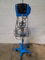 GE V100 CARESCAPE PATIENT MONITOR ON ROLLING STAND