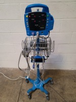 GE PROCARE PATIENT MONITOR ON ROLLING STAND