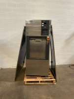 STERIS AMSCO CENTURY V-120 PREVAC STEAM STERILIZER