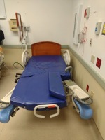 HILL-ROM AFFINITY 4 BIRTHING BED WITH VIEWING MIRROR