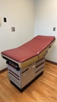 MIDMARK 404 EXAM TABLE, LOC: PHYS 2