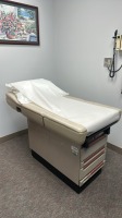 MIDMARK 404 EXAM TABLE, LOC: PHYSICIANS OFFICE,