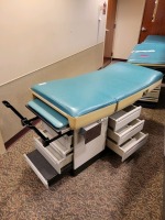 MIDMARK 404 EXAM TABLE