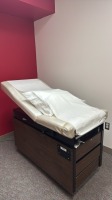 MIDMARK 102 EXAM TABLE, LOC: PHYSICIANS OFFICE