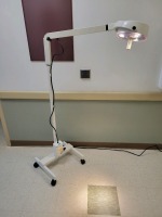 WELCH ALLYN 44200 EXAM LIGHT