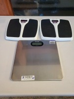 LOT OF 3 DIGITAL PATIENT SCALES