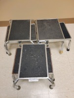LOT OF 6 STEP STOOLS