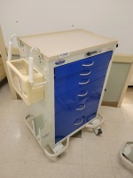 ARMSTRONG MEDICAL CRASH CART BLUE 6 DRAWERS
