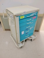ARMSTRONG MEDICAL A-SMART CRASH CART GREEN 6 DRAWERS