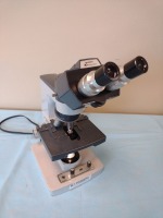 AMERICAN OPITICAL MICRO STAR LAB MICROSCOPE 10X EYE PIECES WITH 4 OBJECTIVES