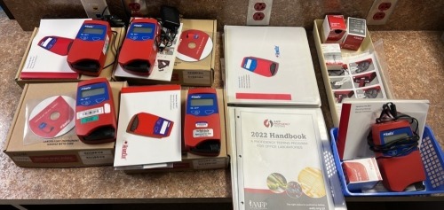 HEMO CUE HB 201+ HEMOGLOBIN SYSTEM ANALYZER QTY 6