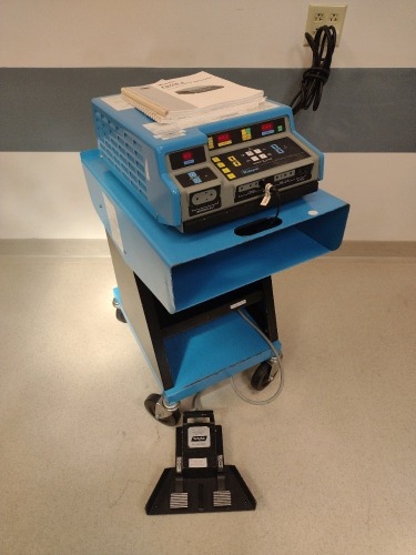 VALLEYLAB FORCE 2 ELECTROSURGICAL UNIT WITH FOOT PEDAL AND MANUAL ON CART