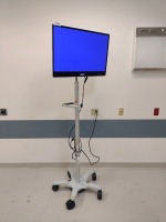 STRYKER REF: 0240031300 32" 4K OLED SURGICAL DISPLAY WITH SYNK 4K WIRELESS TRANSMITTER ON CART
