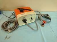 DESIGNS FOR VISION QUADRILITE 4000 UNIVERSAL LIGHT SOURCE WITH HEADLAMP AND CASE