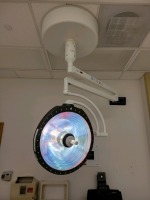 STERIS HARMONY LC MOUNTED SURGICAL LIGHT WITH WALL CONTROL, LOC: 406 (COI REQUIRED)