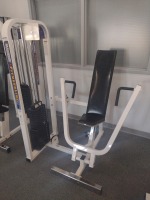 PARAMOUNT FITNESSLINE 800 CHEST PRESS MACHINE