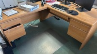 DESK (NO ELECTRONICS), LOC: MED REC