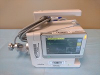 MINDRAY TI PATIENT MONITOR WITH C02 MODULE (115-046935-00) AND 115-023296-00 DOCK