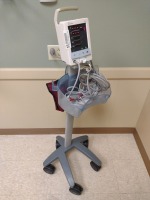 DATASCOPE DUO PATIENT MONITOR